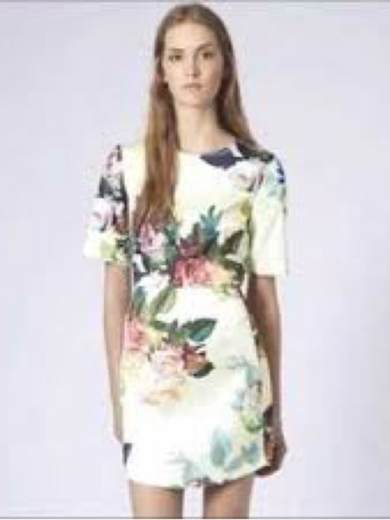 Topshop Dresses & Skirts - EUC Topshop Floral Print Mini Dress